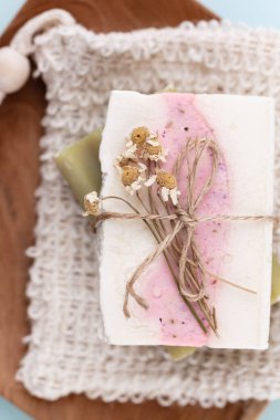 Doğal el yapımı sabun. Bitki özlü organik sabunlar..