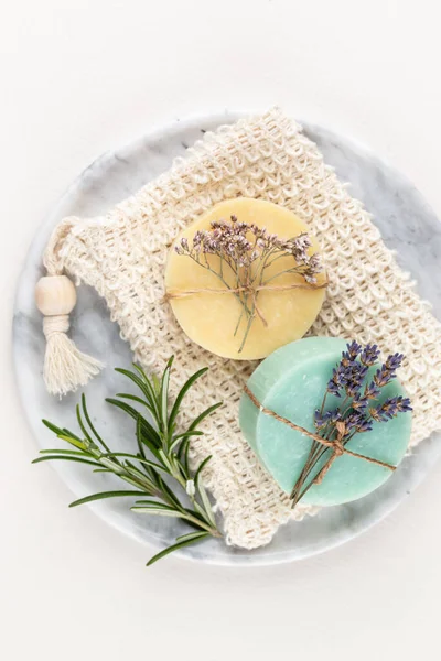 Doğal el yapımı sabun. Bitki özlü organik sabunlar..