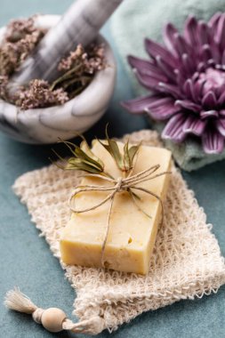 Doğal el yapımı sabun. Bitki özlü organik sabunlar..