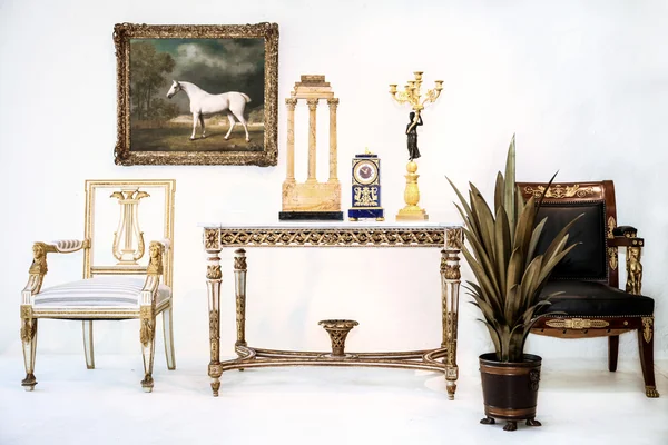 antika objeler Dükkanı