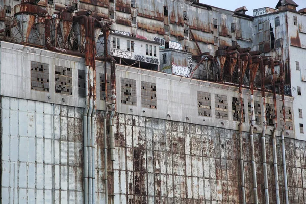 Old Abandoned Factory Storage Buildings Found Port Side — стоковое фото