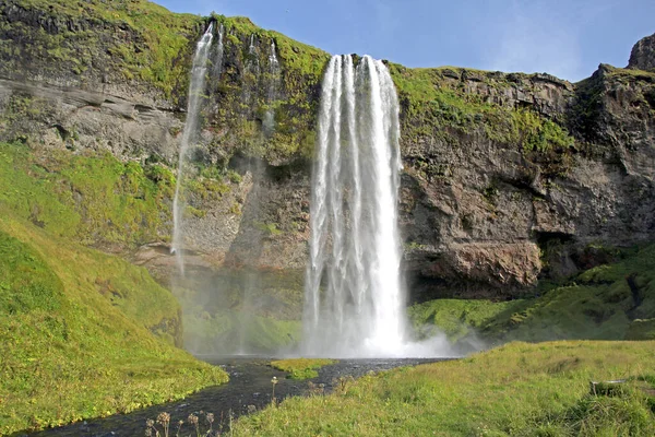 Cascata Trovata Sulla Costa Islandese Autunno — Foto Stock