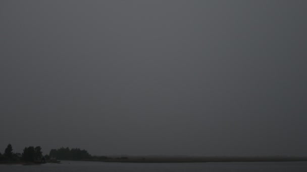 밤에는 라조가 폭풍의 눈이었습니다 — 비디오