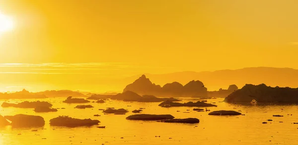 Icebergs Sunset Disko Bay Western Greenland — Stock Photo, Image