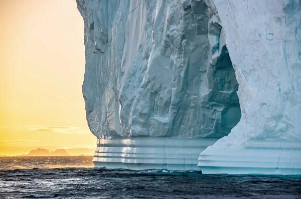 Des Icebergs Coucher Soleil Disko Bay Ouest Groenland — Photo