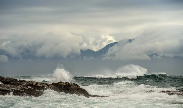 Paisagem Marítima Uma Manhã Nuvens Céu Montanhas Baía Falsa África — Fotografia de Stock