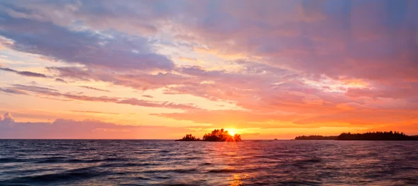 Mar ao pôr do sol — Fotografia de Stock