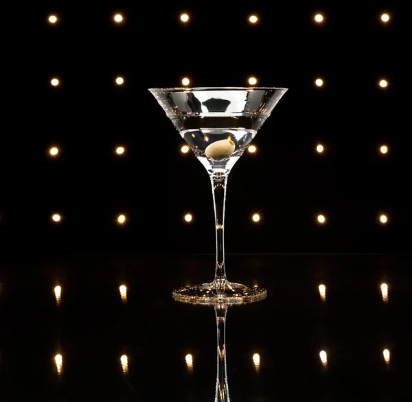 Martinis auf der Tanzfläche — Stockfoto