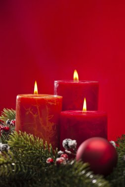 Red advent wreath with candles clipart