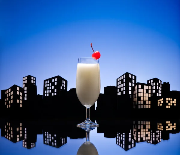 Metropool pina colada cocktail — Stockfoto
