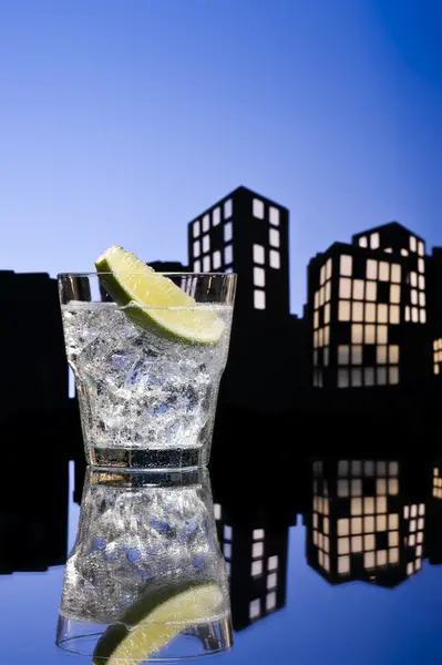 Metropolis Gin Tonic cocktail — Stock Photo, Image