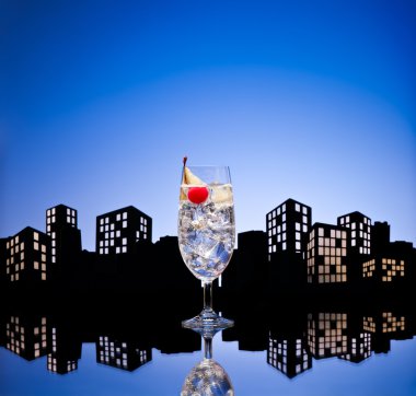 Metropolis cin tonik tom collins kokteyli