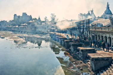 Pashupatinath Tapınağı ve kremasyon ghats