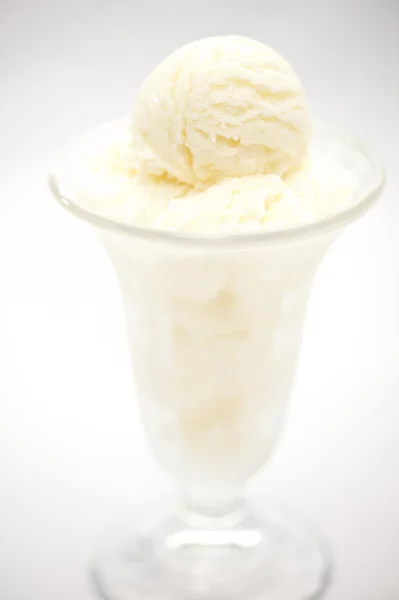 Vanilla ice cream in a glass — Stock Photo, Image