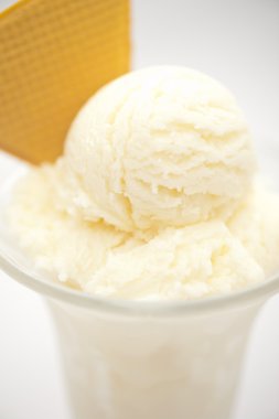 Vanilyalı dondurma.