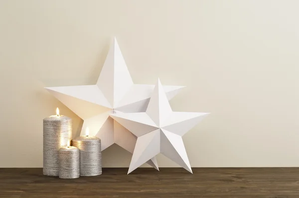 Iki yıldız ile gümüş mumlar — Stok fotoğraf