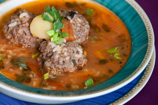 Soppa med köttbullar Stockbild