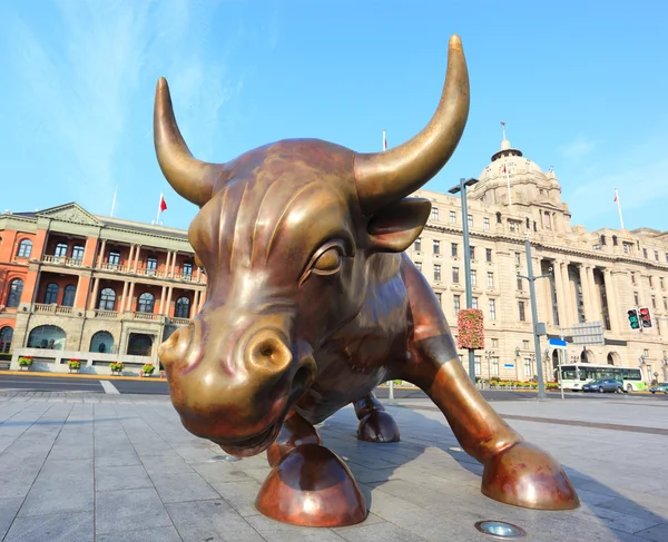 Bull sculpture — Stock Photo, Image