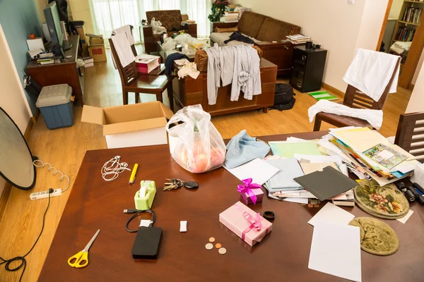 Habitación desordenada —  Fotos de Stock