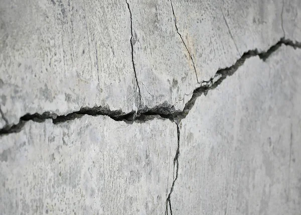 Stone crack — Stock Photo, Image