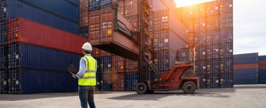 Lojistik İthalat İhracatı için konteyner kargo gemisi