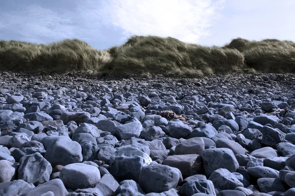 Beale azul dunas de praia rochosas — Fotografia de Stock
