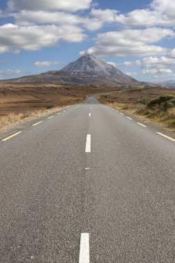 lined road to the Errigal mountains clipart