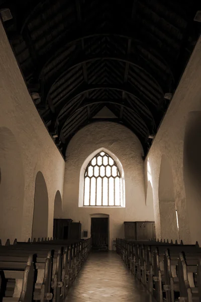 Seitenschiff an der Kapelle des Heilig-Kreuz-Stifts — Stockfoto