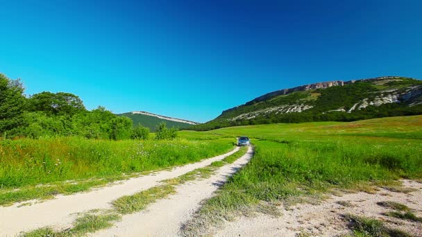 Promenades en voiture sur route 