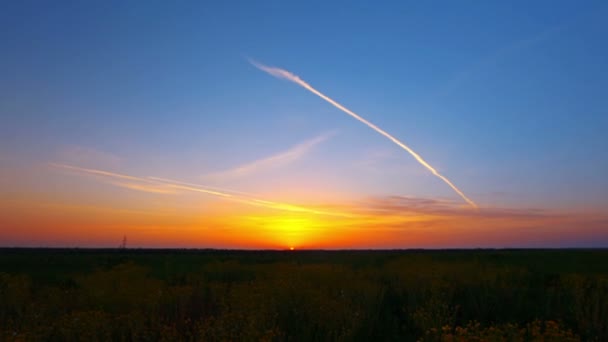 Céu do pôr do sol — Vídeo de Stock