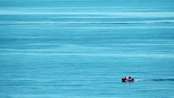 Barco no mar — Vídeo de Stock