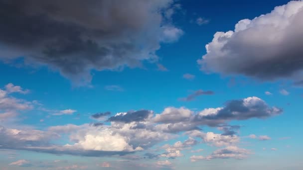 ท้องฟ้าที่มีเมฆ — วีดีโอสต็อก