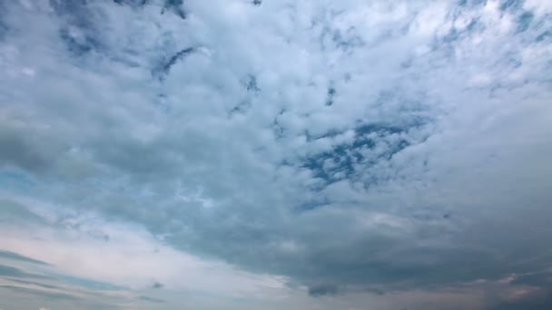 Himmel mit Wolken — Stockvideo