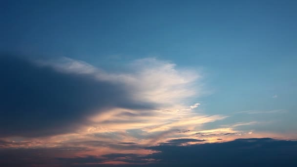 Himmel mit Wolken — Stockvideo