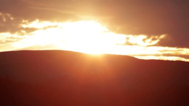 dağlar gökyüzü günbatımı manzara