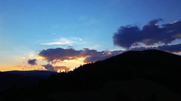 Paisagem de montanhas — Vídeo de Stock