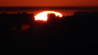 Sunrise arka zaman atlamalı