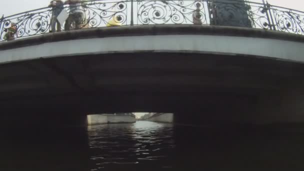 Поездка на катере по Санкт-Петербургу GoPro — стоковое видео