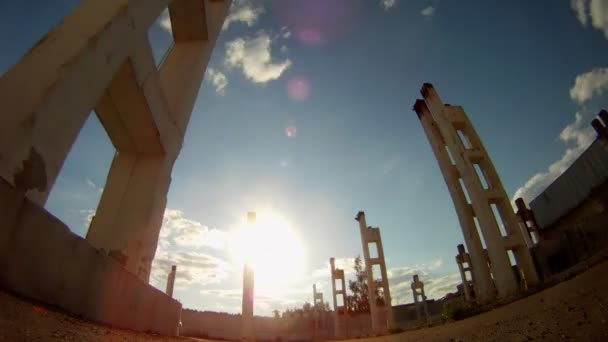 建筑地盘的晴朗的日子 — 图库视频影像