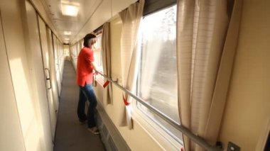Tren hareket içinde