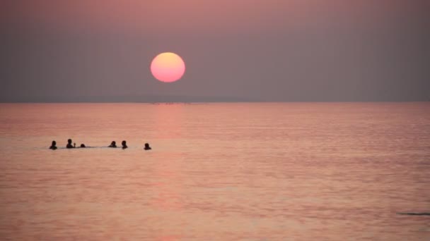 Sonnenaufgang über dem Meer — Stockvideo