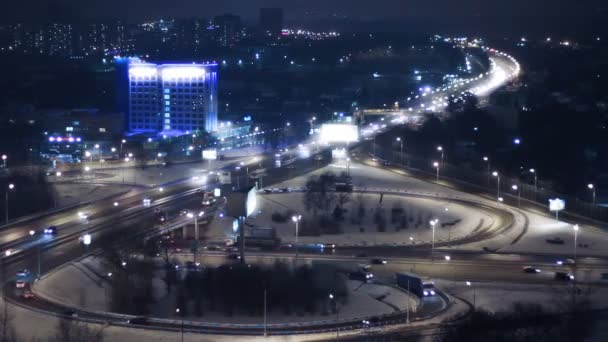 Estrada à noite vista de cima Tempo voltas — Vídeo de Stock