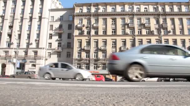 Verkeer in Moskou — Stockvideo