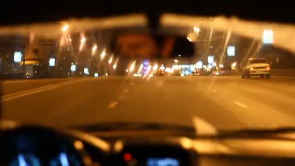 夜間の道路ラップします。 — ストック動画