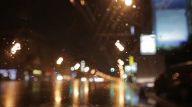 hareket defocused araba penceresi yağmur gece arka plan