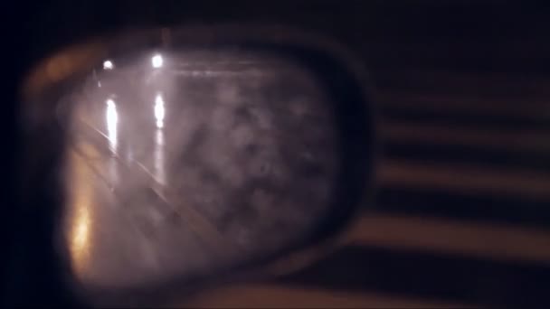 Зеркало заднего вида — стоковое видео