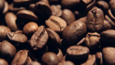 Kahvenin içinde hareket yakın çekim