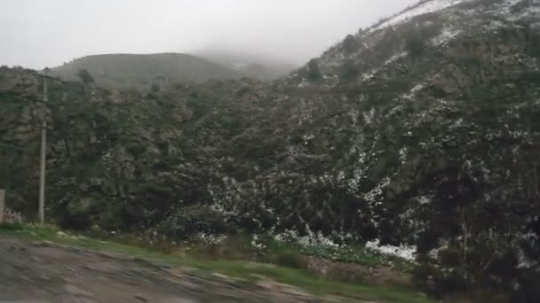 Montanha vista estrada do carro — Vídeo de Stock