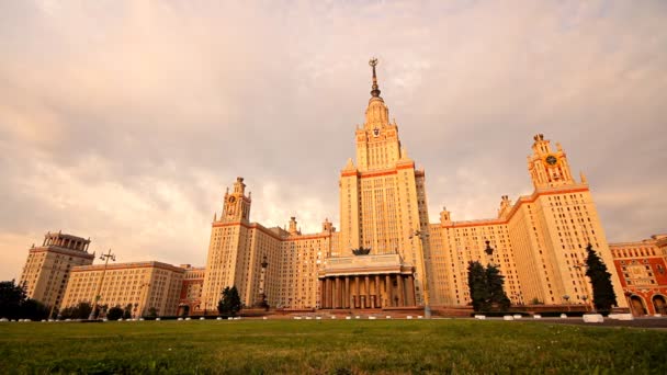 Morning Moscow State University grass slider — Stock Video