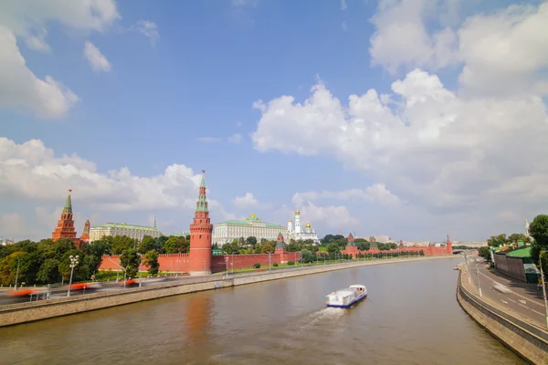Moscow kremlin embankment — Stockfoto
